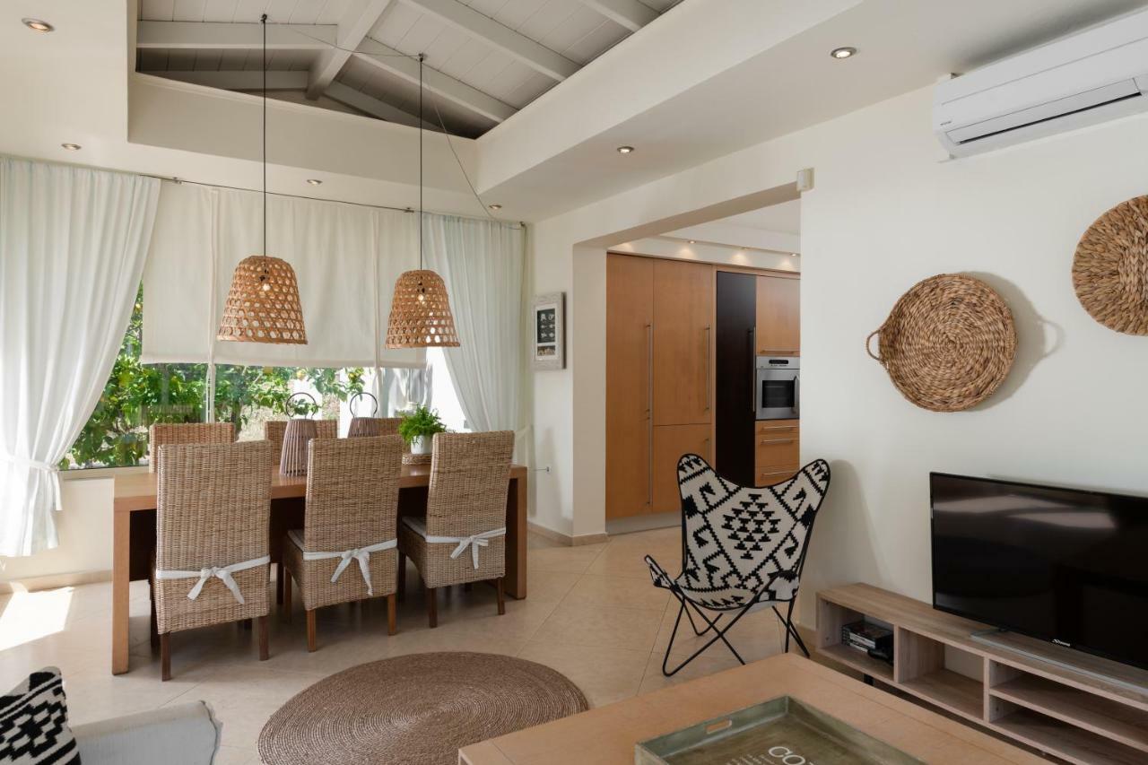 Levantes Luxury Home - Nature Inspired, Pool & Bbq, By Thinkvilla Prines  Экстерьер фото